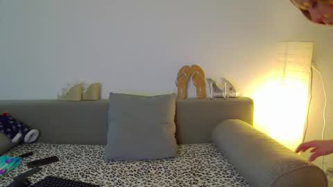 prettyvanessa online show from October 19, 2025, 7:31 am