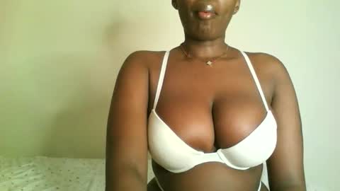 prettyvishy online show from September 16, 2025, 2:23 am