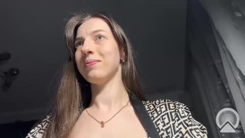 Snapshot of prettyyy_angel chatting on January 17, 2026, 5:27 pm prettyyy_angel online show from January 17, 2026, 5:27 pm