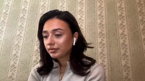 Snapshot of pricillalivsey chatting on November 28, 2025, 9:34 am Sofi online show from November 28, 2025, 9:34 am