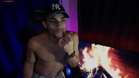 Snapshot of pridelgtbi chatting on February 26, 2026, 12:04 pm pridelgtbi online show from February 26, 2026, 12:04 pm