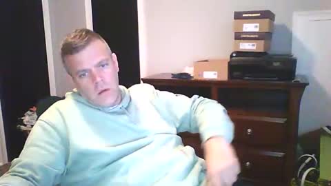 Snapshot of primetimeride chatting on October 18, 2025, 12:06 pm primetimeride online show from October 18, 2025, 12:06 pm