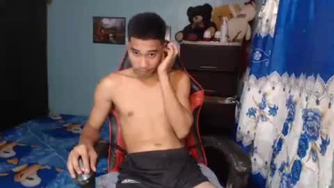 Snapshot of primohunterz chatting on January 17, 2026, 12:54 pm primohunterz online show from January 17, 2026, 12:54 pm