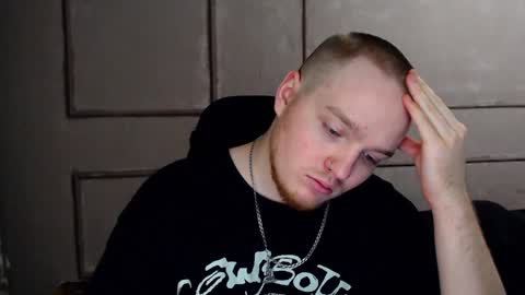 Snapshot of princ4real chatting on December 4, 2024, 3:32 pm prince online show from December 4, 2024, 3:32 pm