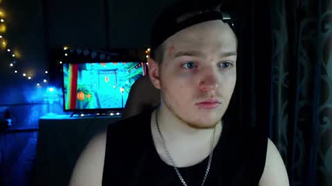 Snapshot of princ4real chatting on February 13, 2025, 2:23 am prince online show from February 13, 2025, 2:23 am