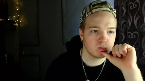 Snapshot of princ4real chatting on March 4, 2025, 9:07 am prince online show from March 4, 2025, 9:07 am