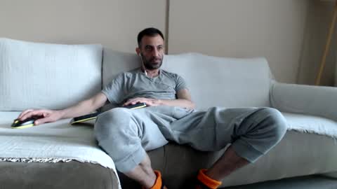 prince_89 online show from January 28, 2025, 2:10 pm