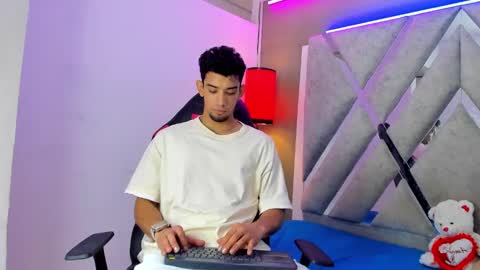 prince_arthur77 online show from December 16, 2025, 2:00 pm