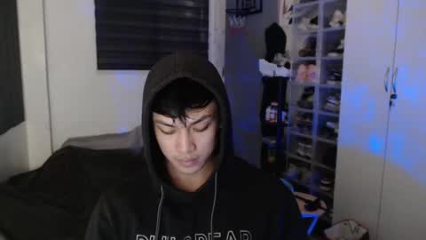 Snapshot of princeadrianx chatting on June 4, 2026, 6:52 am Prince Adrian online show from June 4, 2026, 6:52 am