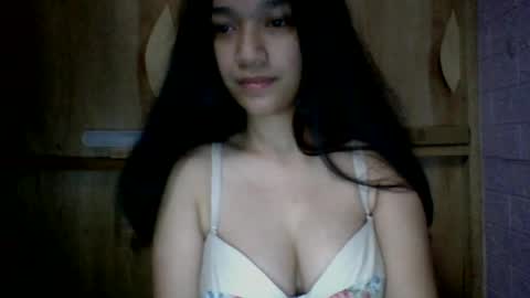 princess052400 online show from July 9, 2026, 5:44 am