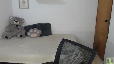 An online show from November 9, 2025, 7:23 pm