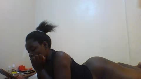 Snapshot of princess_cutie chatting on June 25, 2026, 6:29 am princess online show from June 25, 2026, 6:29 am