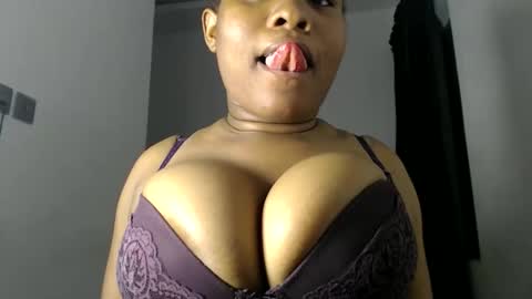 Snapshot of princess_karinaa chatting on May 17, 2026, 7:32 pm Karina online show from May 17, 2026, 7:32 pm