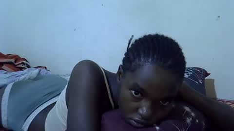 Snapshot of princess_scovia chatting on May 1, 2026, 5:01 am princess_scovia online show from May 1, 2026, 5:01 am