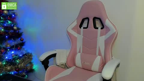 miss me check out my YT   online show from December 6, 2024, 8:07 pm