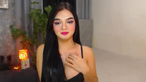 Snapshot of princesshugecumontop chatting on December 11, 2024, 4:09 pm PrincessDONT FORGET TO FOLLOW ME online show from December 11, 2024, 4:09 pm