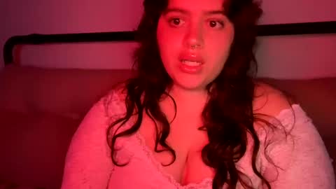 Snapshot of princesslaylaa chatting on February 14, 2025, 9:24 am princessviccxo online show from February 14, 2025, 9:24 am