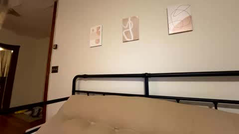 princessviccxo online show from April 7, 2026, 4:46 am