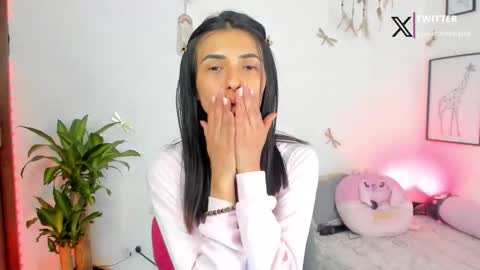 princessluna_14 online show from February 3, 2026, 8:03 pm