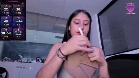 Valentina online show from October 29, 2025, 7:37 pm