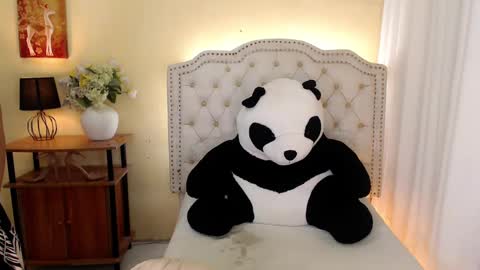 Snapshot of princessyanzy chatting on February 6, 2025, 12:22 am princessyanzy1 online show from February 6, 2025, 12:22 am