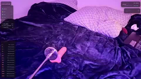 priscilliathesissy online show from April 19, 2026, 6:10 pm