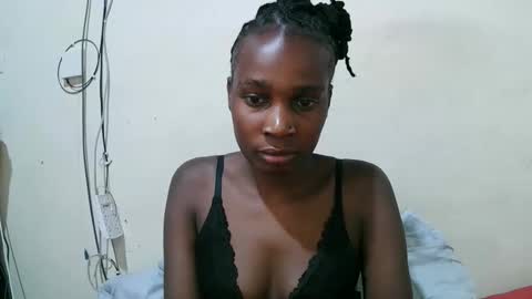 Snapshot of pritty_amber chatting on April 3, 2026, 5:55 pm pritty_amber online show from April 3, 2026, 5:55 pm