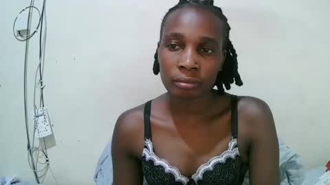 pritty_amber online show from May 5, 2026, 6:27 pm