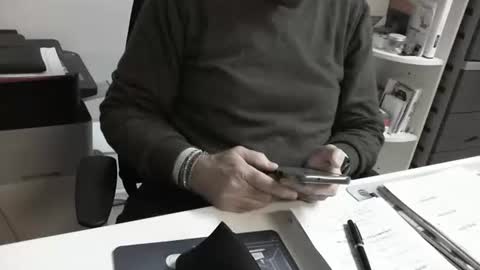 Snapshot of proplan chatting on December 5, 2025, 5:31 pm mature hairy guy online show from December 5, 2025, 5:31 pm
