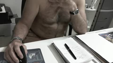 mature hairy guy online show from May 25, 2026, 3:07 pm