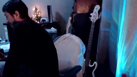 Sk8wave online show from February 9, 2025, 7:05 am