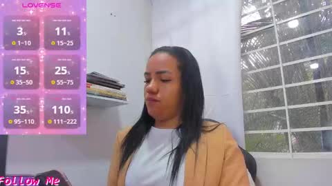 psique_naughty2 online show from September 18, 2025, 12:40 pm