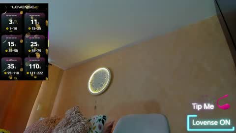 Snapshot of psique_naughty2 chatting on April 8, 2026, 5:57 pm psique_naughty2 online show from April 8, 2026, 5:57 pm