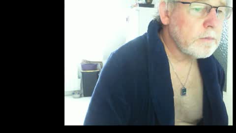 Snapshot of ptitrouquin chatting on October 30, 2025, 7:54 am ptitrouquin online show from October 30, 2025, 7:54 am