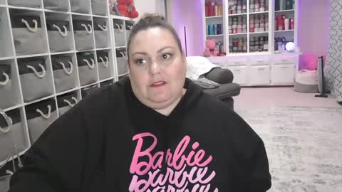 Snapshot of pugglelover chatting on January 24, 2025, 1:24 am Puggie - online show from January 24, 2025, 1:24 am