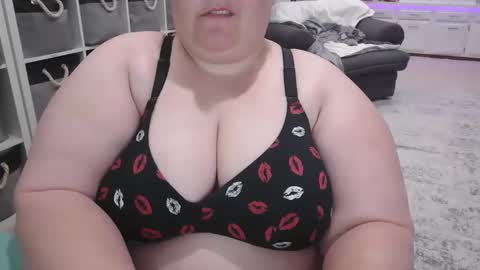 Snapshot of pugglelover chatting on January 25, 2025, 11:11 pm Puggie - online show from January 25, 2025, 11:11 pm