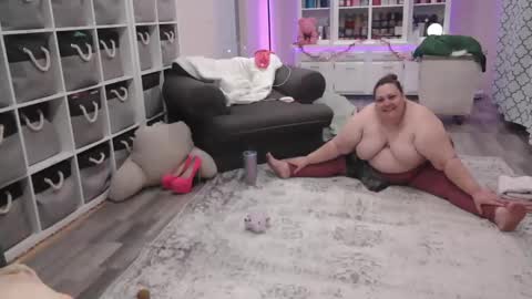 Snapshot of pugglelover chatting on February 15, 2025, 4:23 pm Puggie - online show from February 15, 2025, 4:23 pm