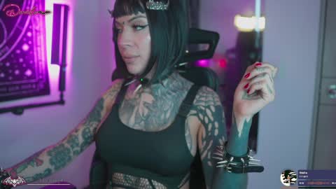 punkyfoxx online show from April 14, 2026, 11:38 am