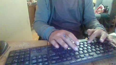 Snapshot of pup_y chatting on October 17, 2025, 8:11 pm pup_y online show from October 17, 2025, 8:11 pm