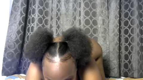 pure_seductive online show from June 19, 2026, 1:37 pm