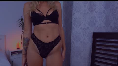 Snapshot of purevibrations chatting on September 12, 2025, 4:07 pm Isabelle online show from September 12, 2025, 4:07 pm