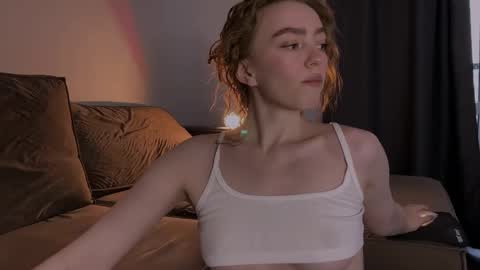 Snapshot of purity_ring chatting on March 1, 2025, 10:55 am Marie online show from March 1, 2025, 10:55 am