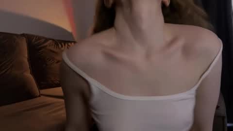 Snapshot of purity_ring chatting on March 8, 2025, 12:20 pm Marie online show from March 8, 2025, 12:20 pm