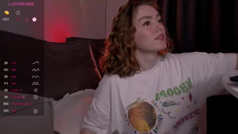 Snapshot of purity_ring chatting on September 10, 2025, 9:59 pm Marie online show from September 10, 2025, 9:59 pm