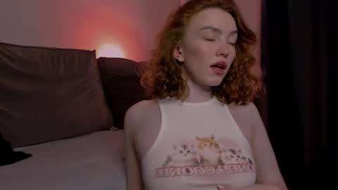 Snapshot of purity_ring chatting on October 14, 2025, 7:36 pm Marie online show from October 14, 2025, 7:36 pm