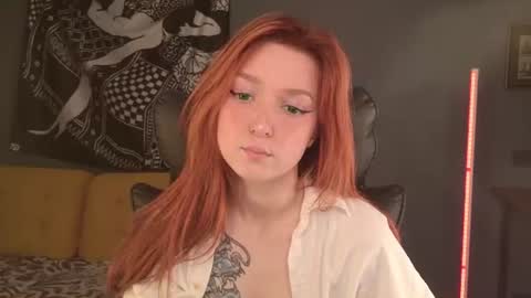 Snapshot of purple_averge chatting on June 10, 2026, 6:34 am Bella online show from June 10, 2026, 6:34 am