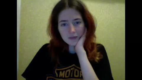 Snapshot of purple_cat55 chatting on January 21, 2025, 12:25 am purple_cat55 online show from January 21, 2025, 12:25 am