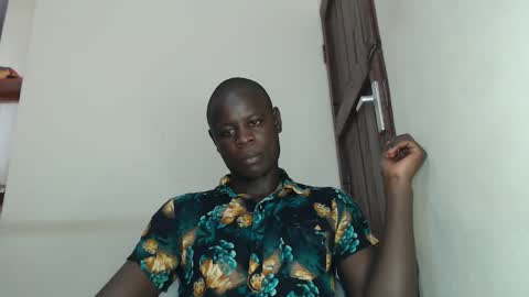 Snapshot of purple_hearts chatting on February 2, 2026, 12:15 pm purple_hearts online show from February 2, 2026, 12:15 pm