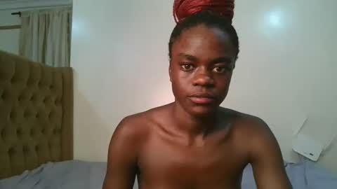 purple_honey1 online show from April 12, 2026, 6:29 am
