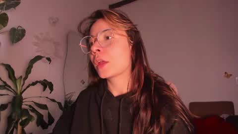 Snapshot of purple_opal chatting on July 4, 2026, 9:10 pm Vero online from Tuesday to Sunday online show from July 4, 2026, 9:10 pm